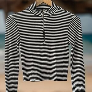 Forever 21 Black and White Striped Zip-Up Sweatshirt